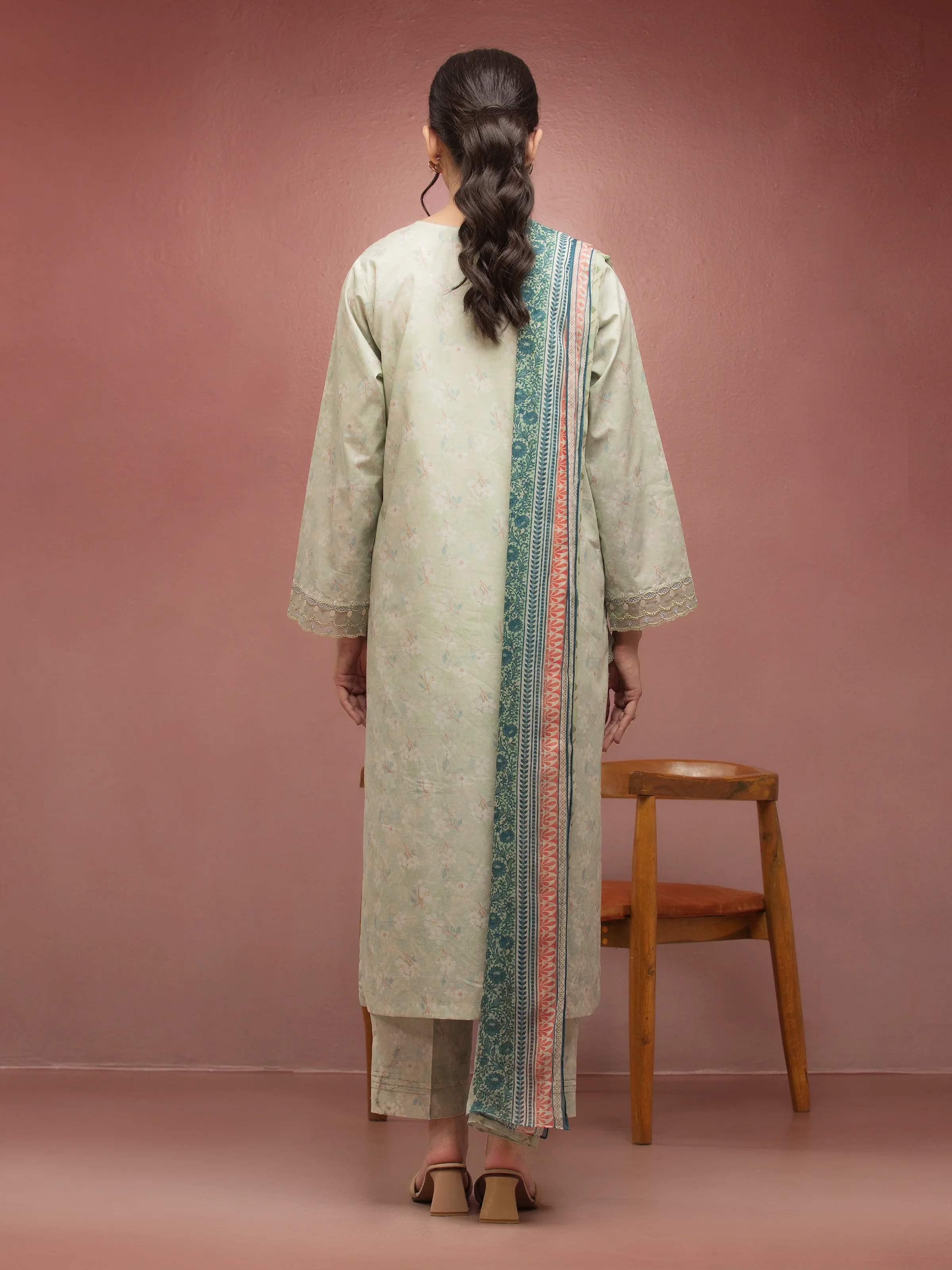 Unstitched Embroidered Lawn Suit - EWU5V1-31086-3P - Image 6