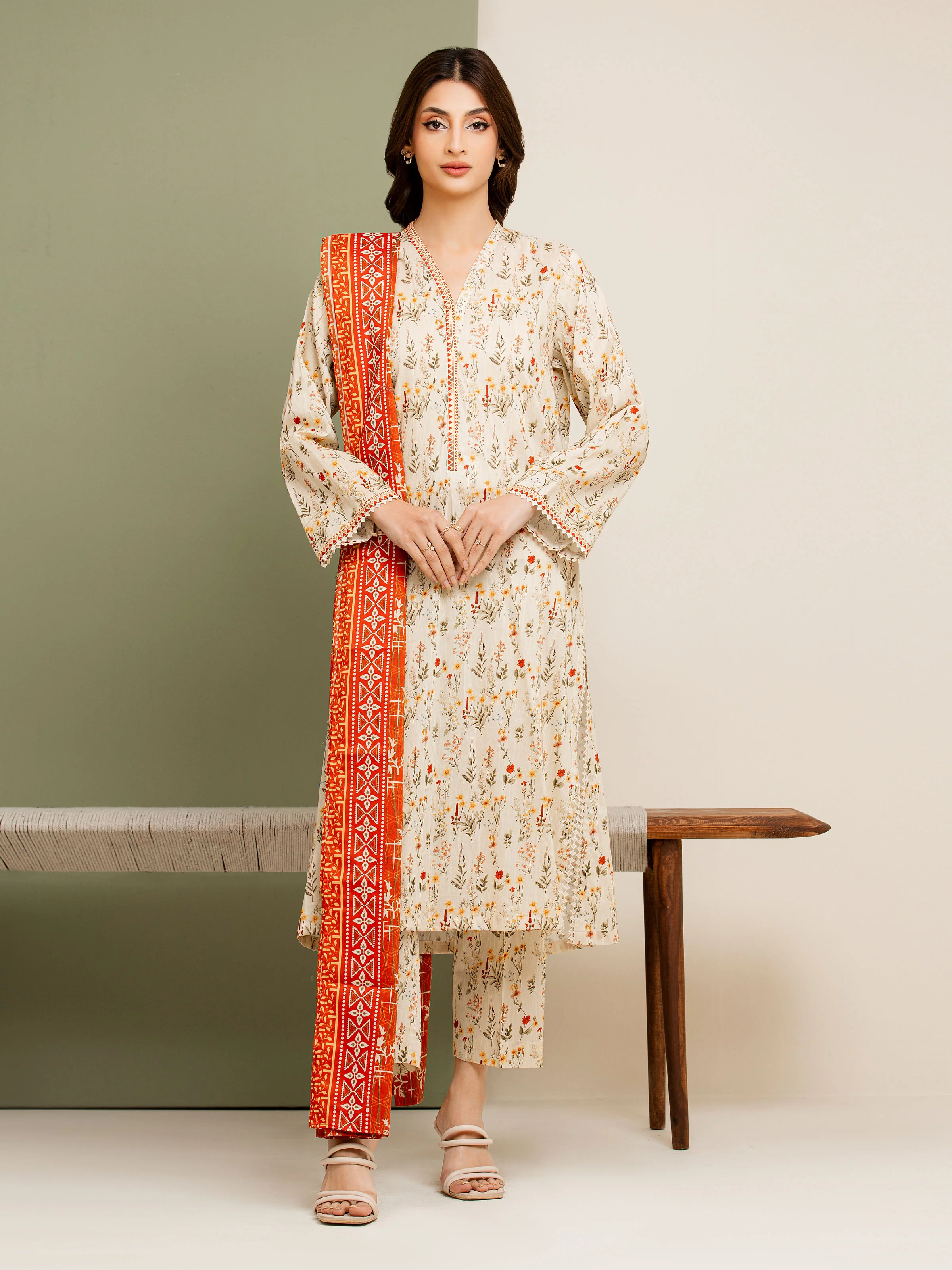 Unstitched Printed Lawn Suit - EWU5A1-35115-3P