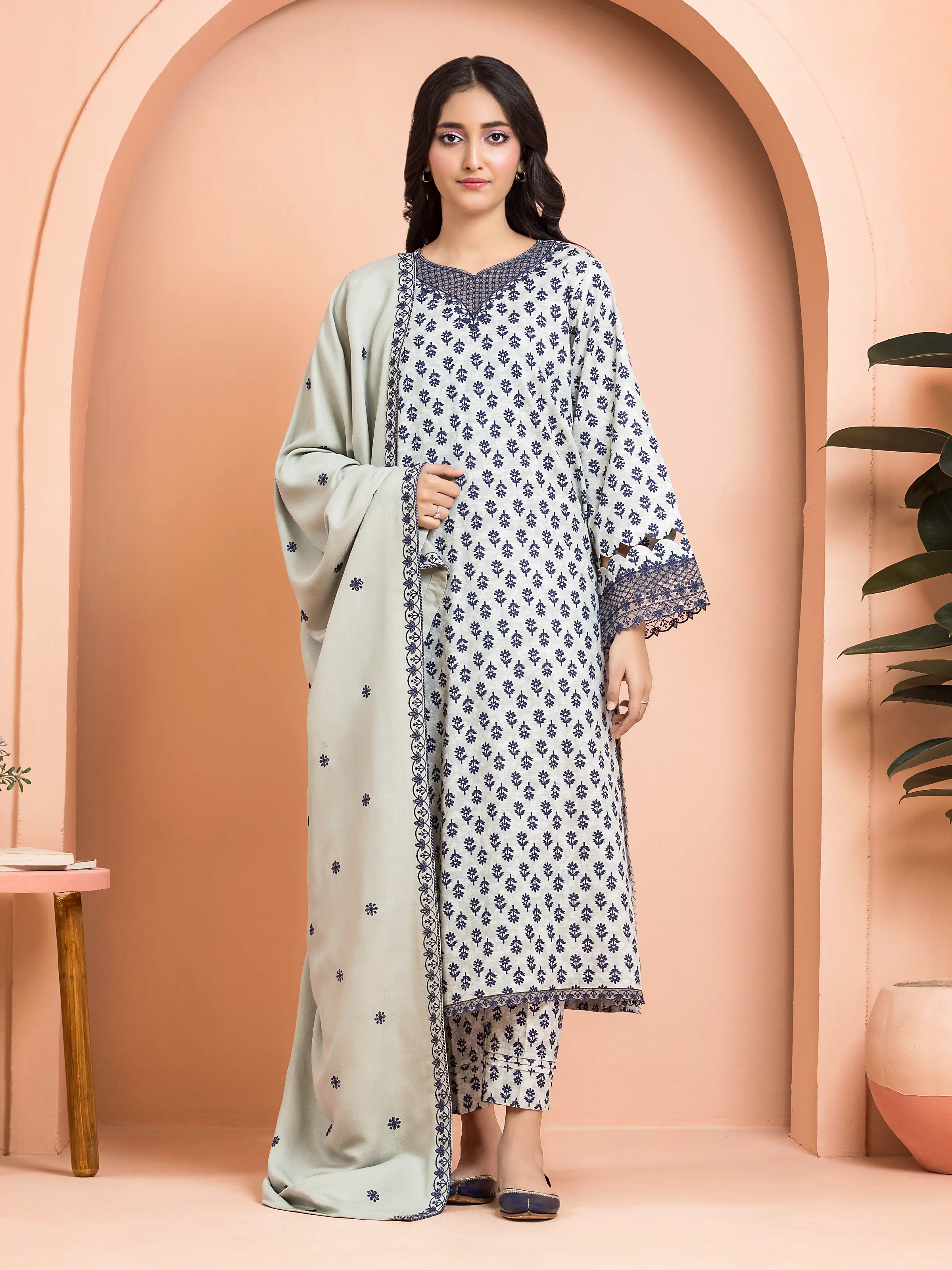 Unstitched Embroidered Marina Twill Suit - EWU24V14-30186-3P