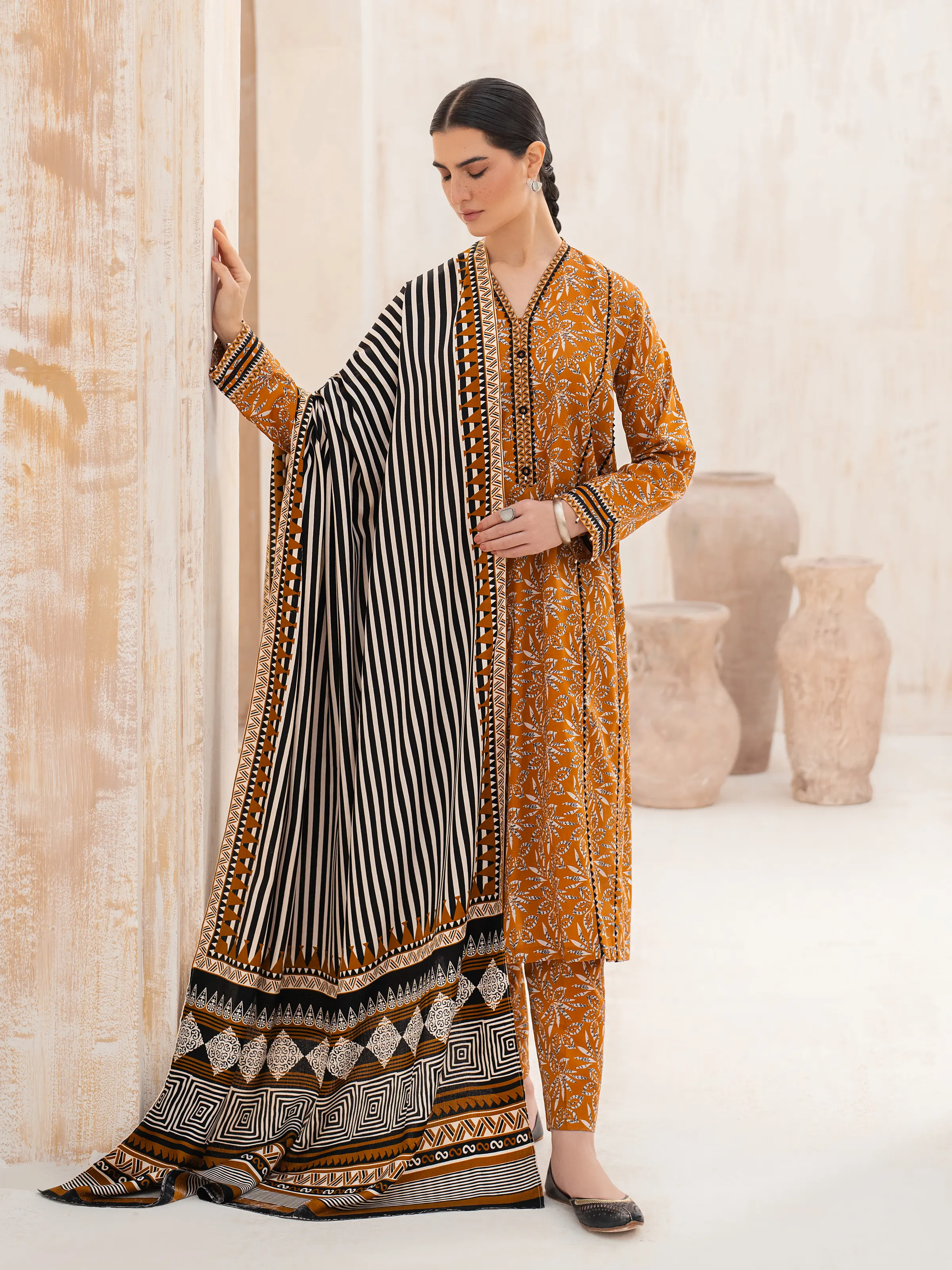 Unstitched Printed Khaddar Suit - EWU24M3-077