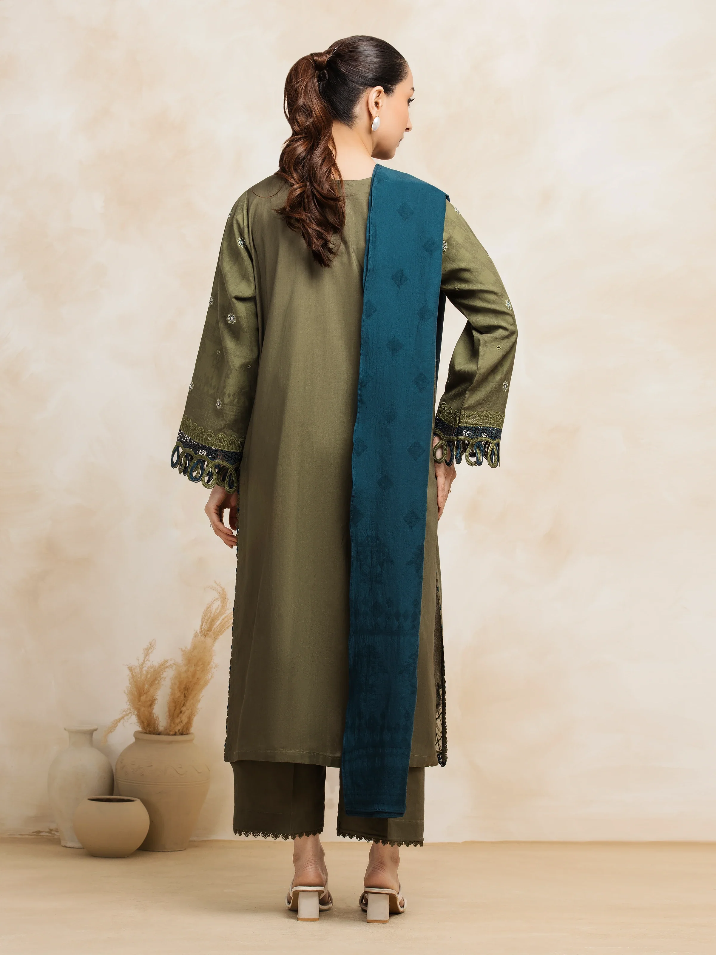 Unstitched Embroidered Jacquard Suit - EWU5V3-31150-3P - Image 6