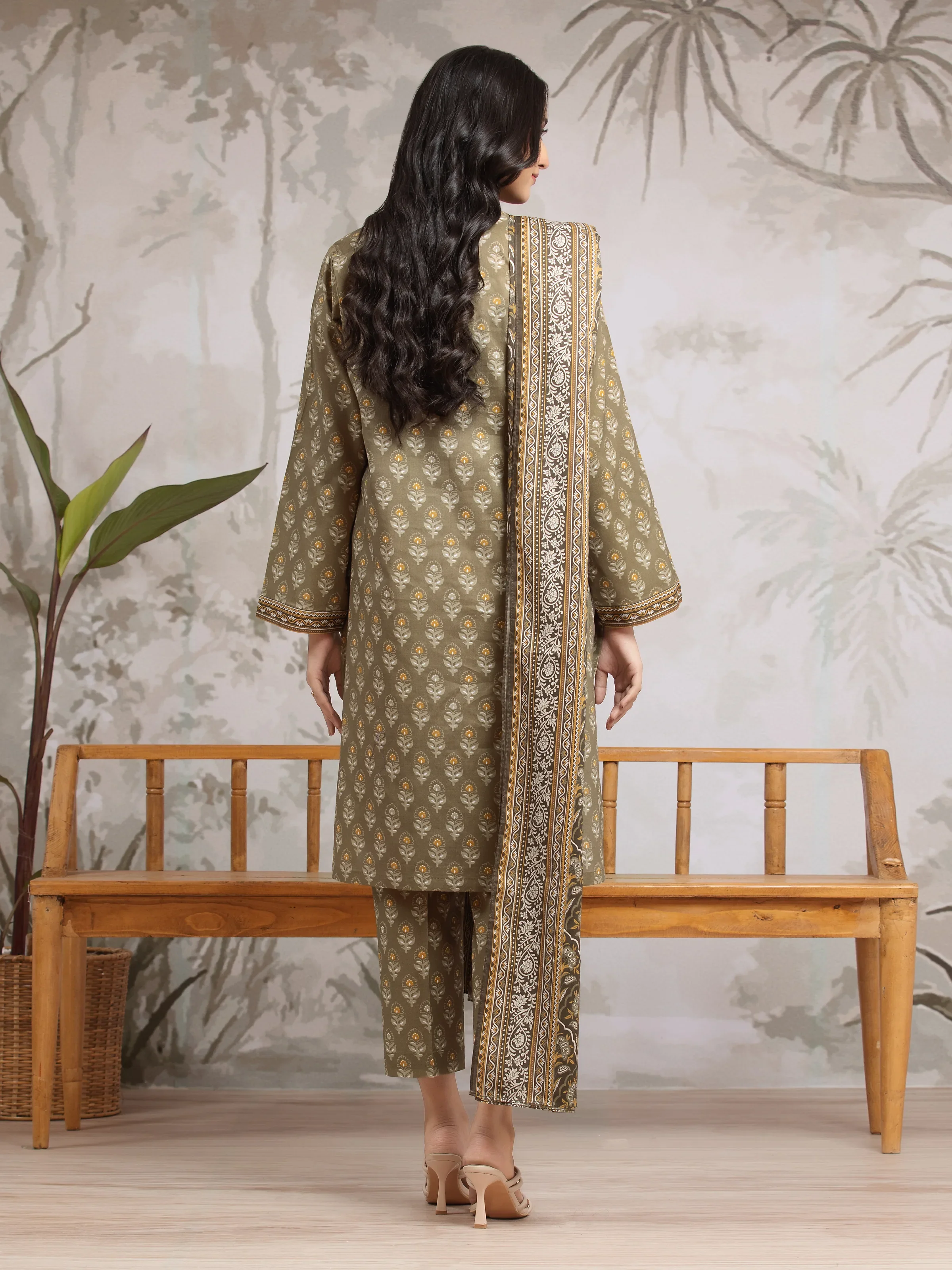 Unstitched Printed Khaddar Suit - EWU24A3-29608-3P - Image 3
