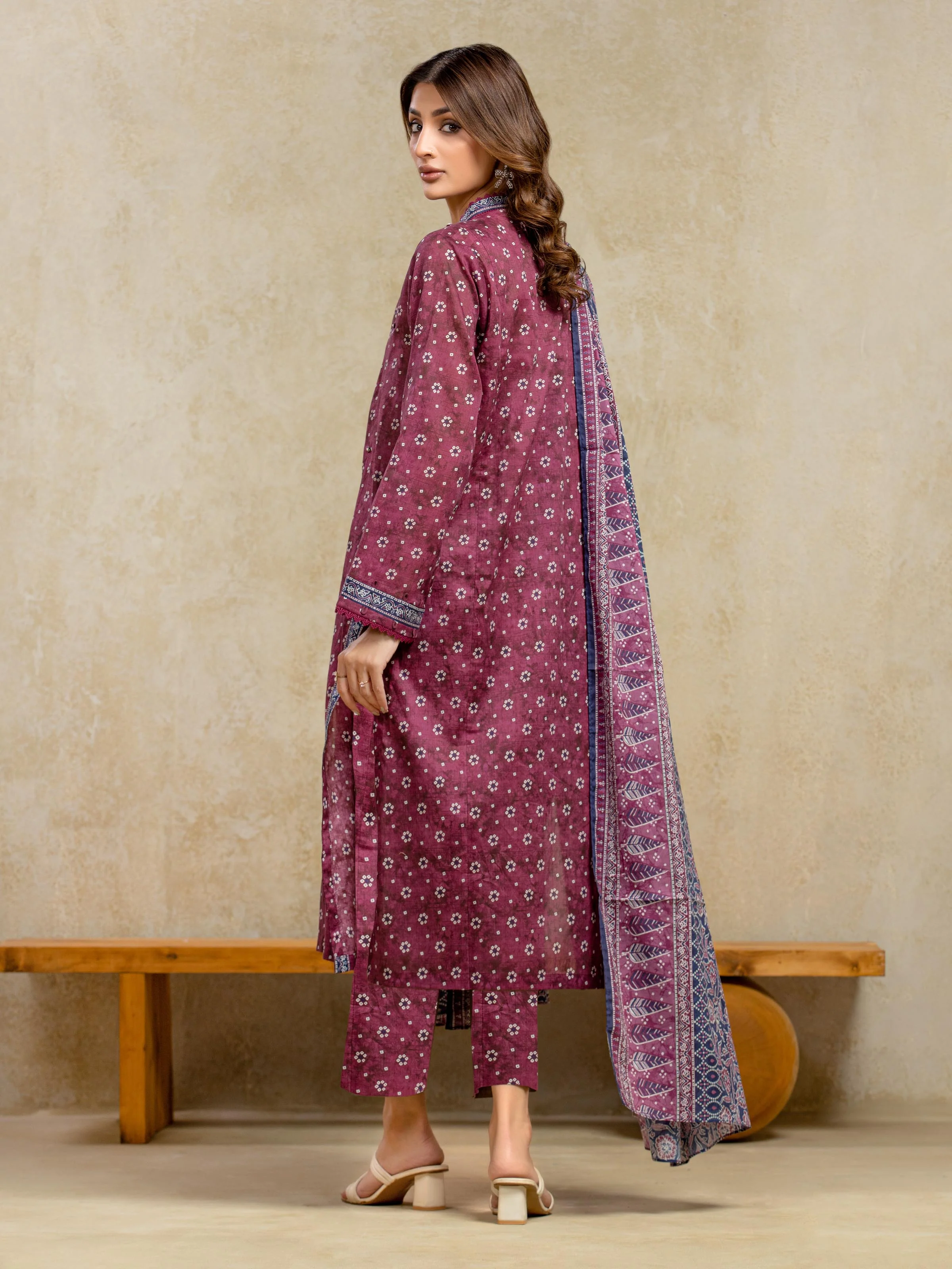 Unstitched Printed Khaddar Suit - EWU5A3-36107-3P - Image 5