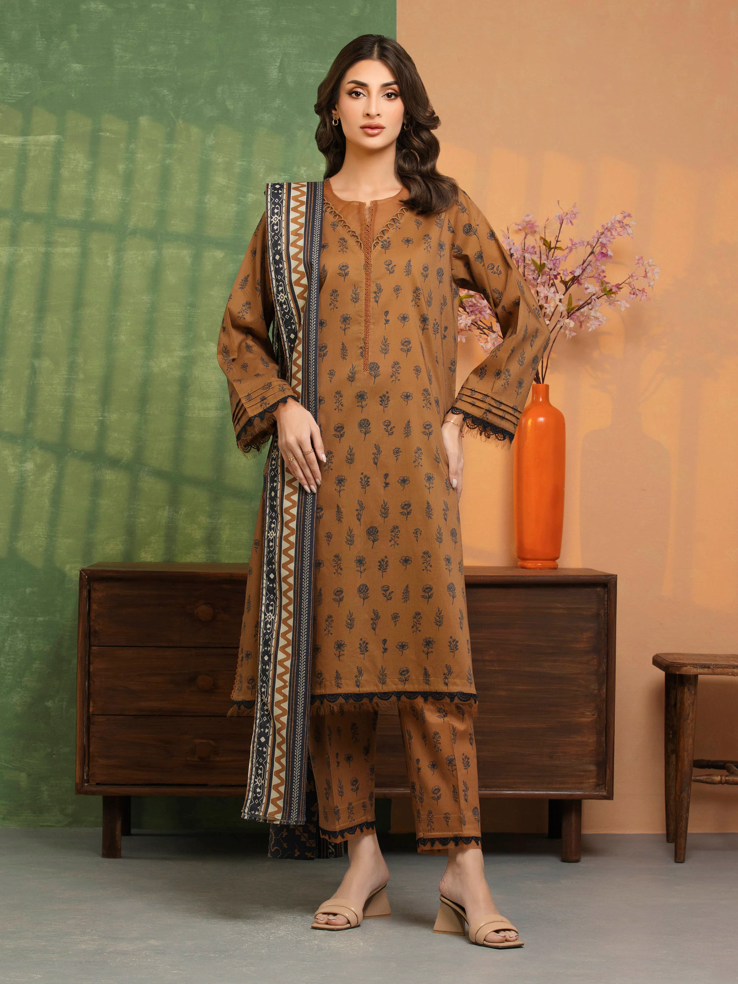 Unstitched Printed Khaddar Suit - EWU5A3-36113-3P