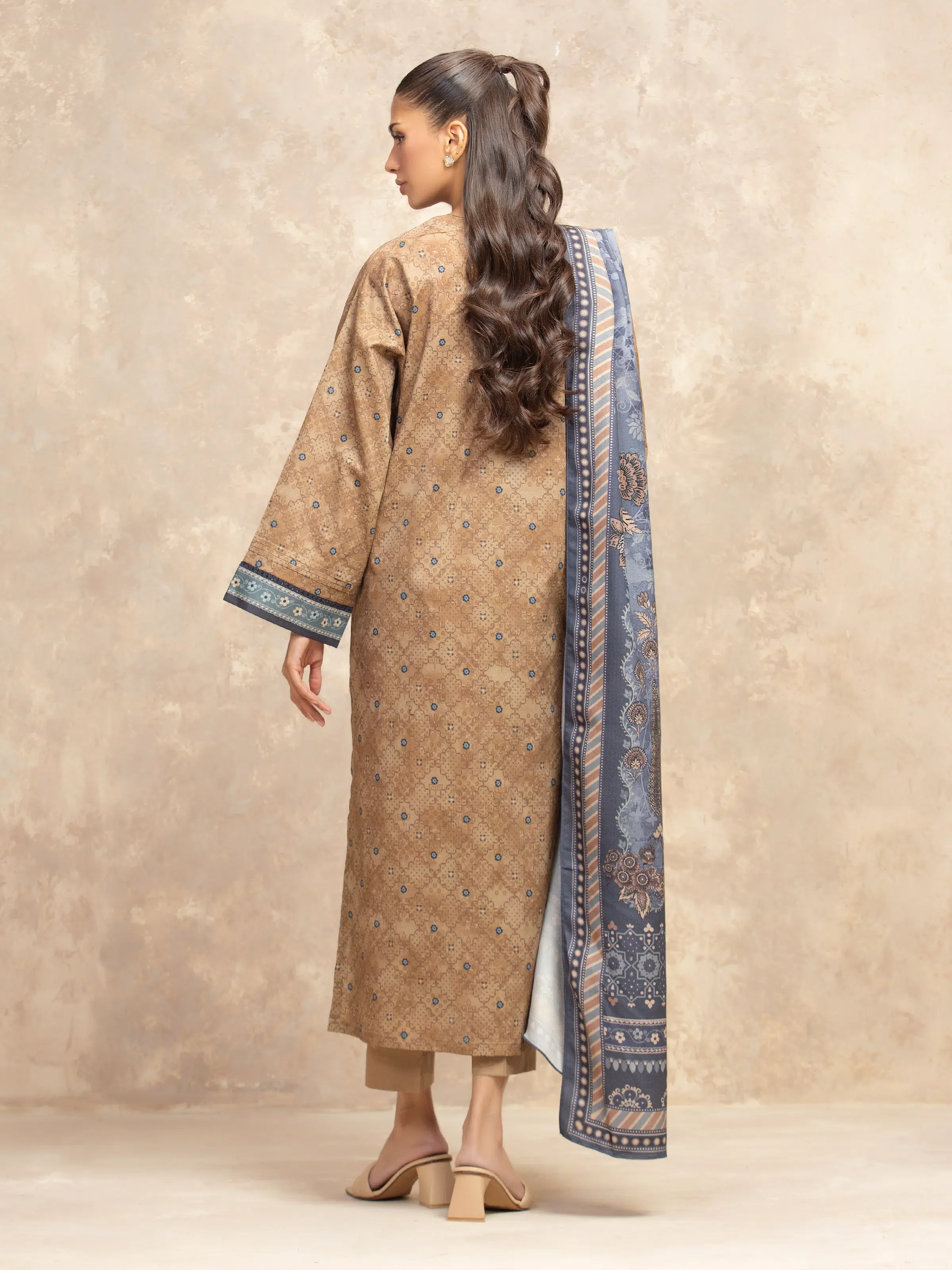 Unstitched Printed Khaddar Suit - EWU5M3-011-3P - Image 6
