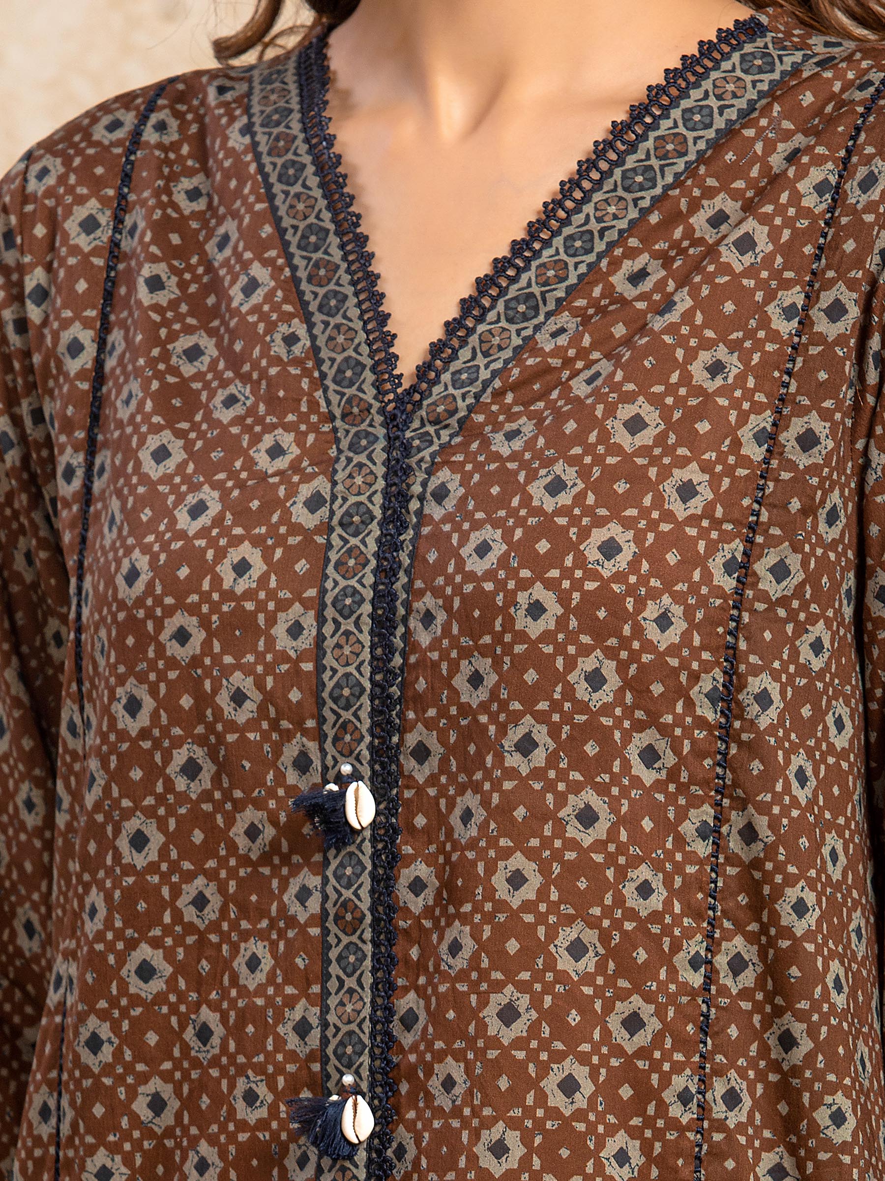 Unstitched Printed Khaddar Shirt - EWU5A3-35980S - Image 4
