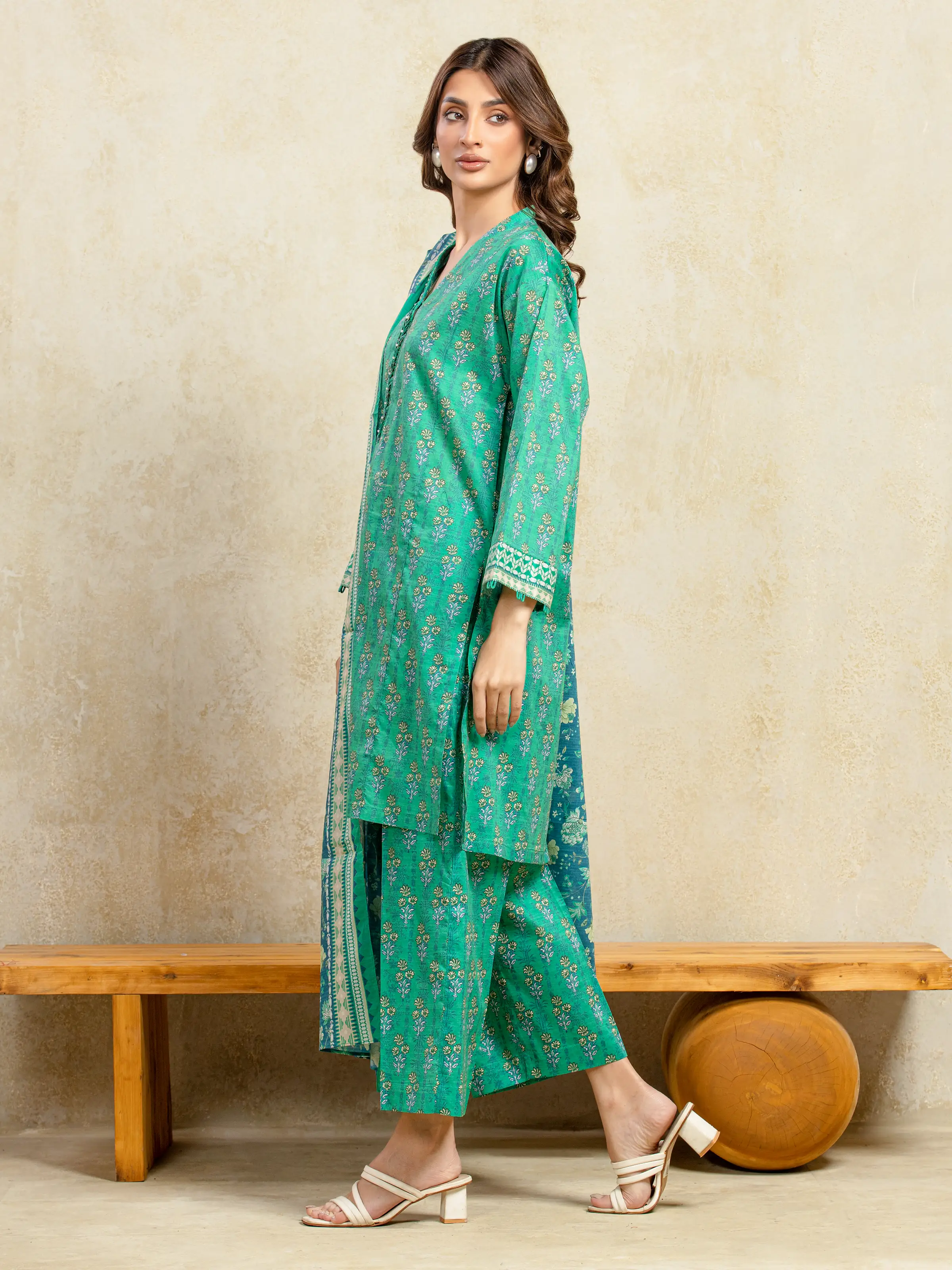 Unstitched Printed Khaddar Suit - EWU5A3-36097-3P - Image 5