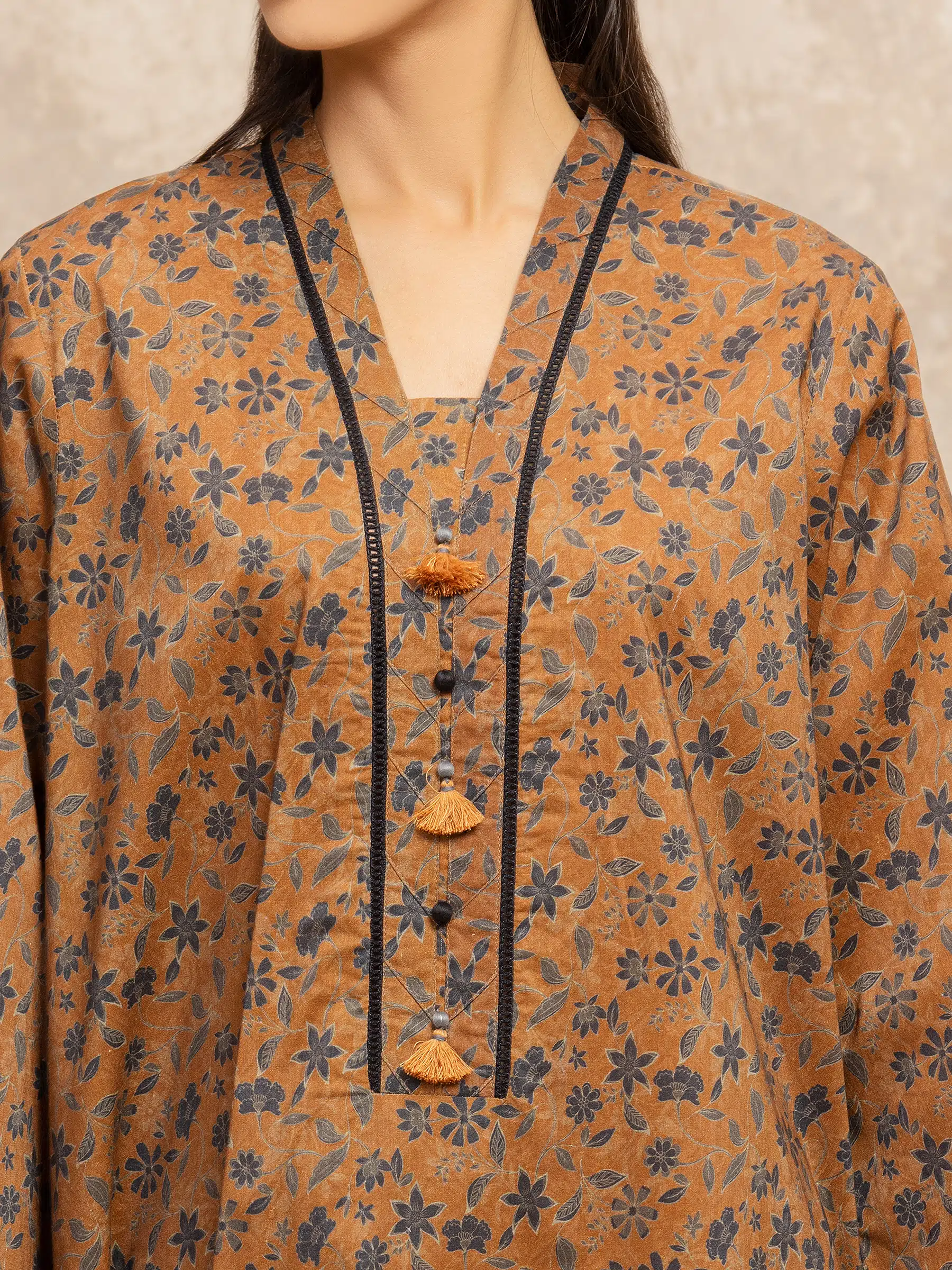 Unstitched Printed Khaddar Suit - EWU5M3-029-3P - Image 3