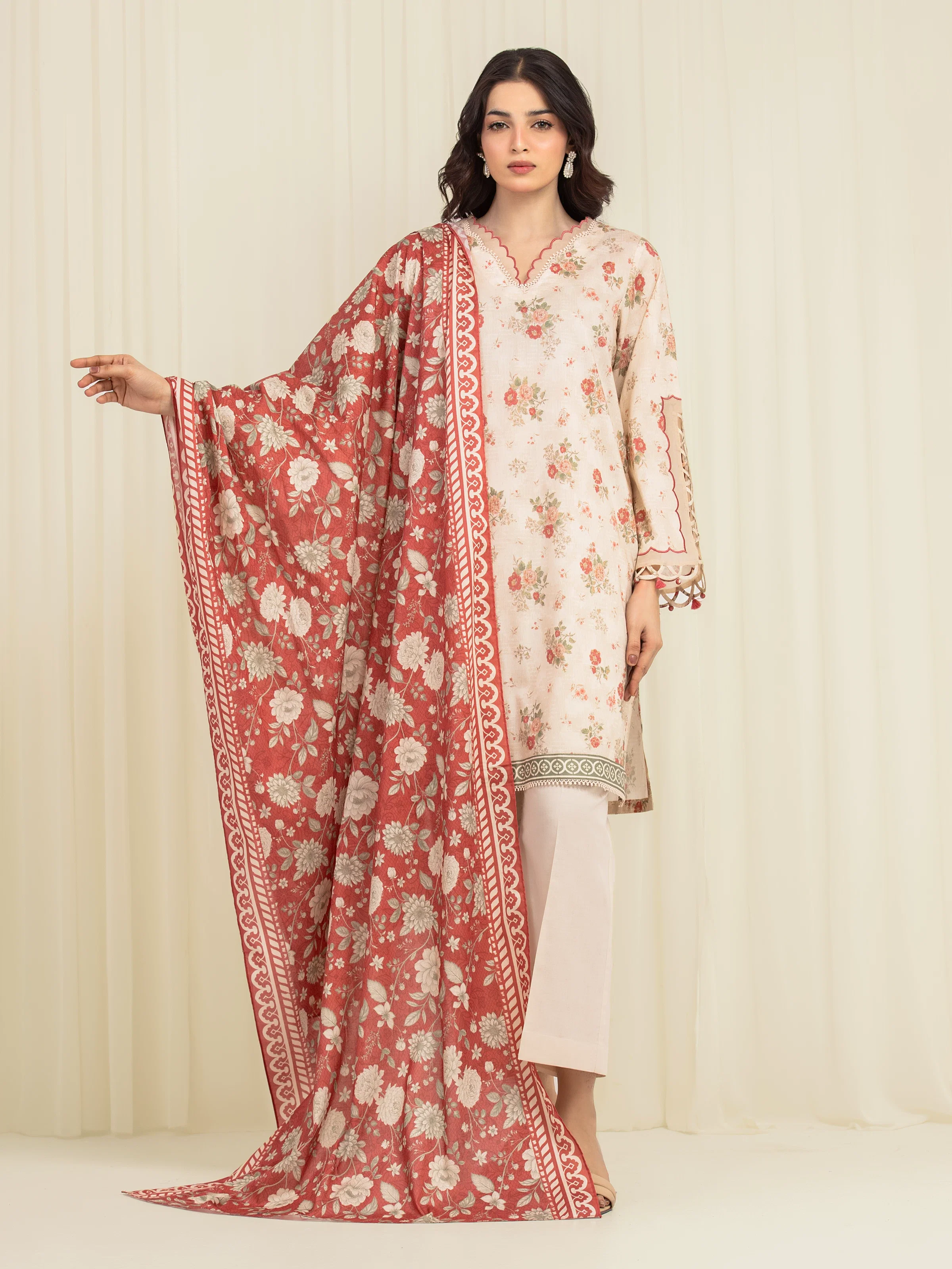 Unstitched Printed Lawn Suit - EWU6A1-36594-3P