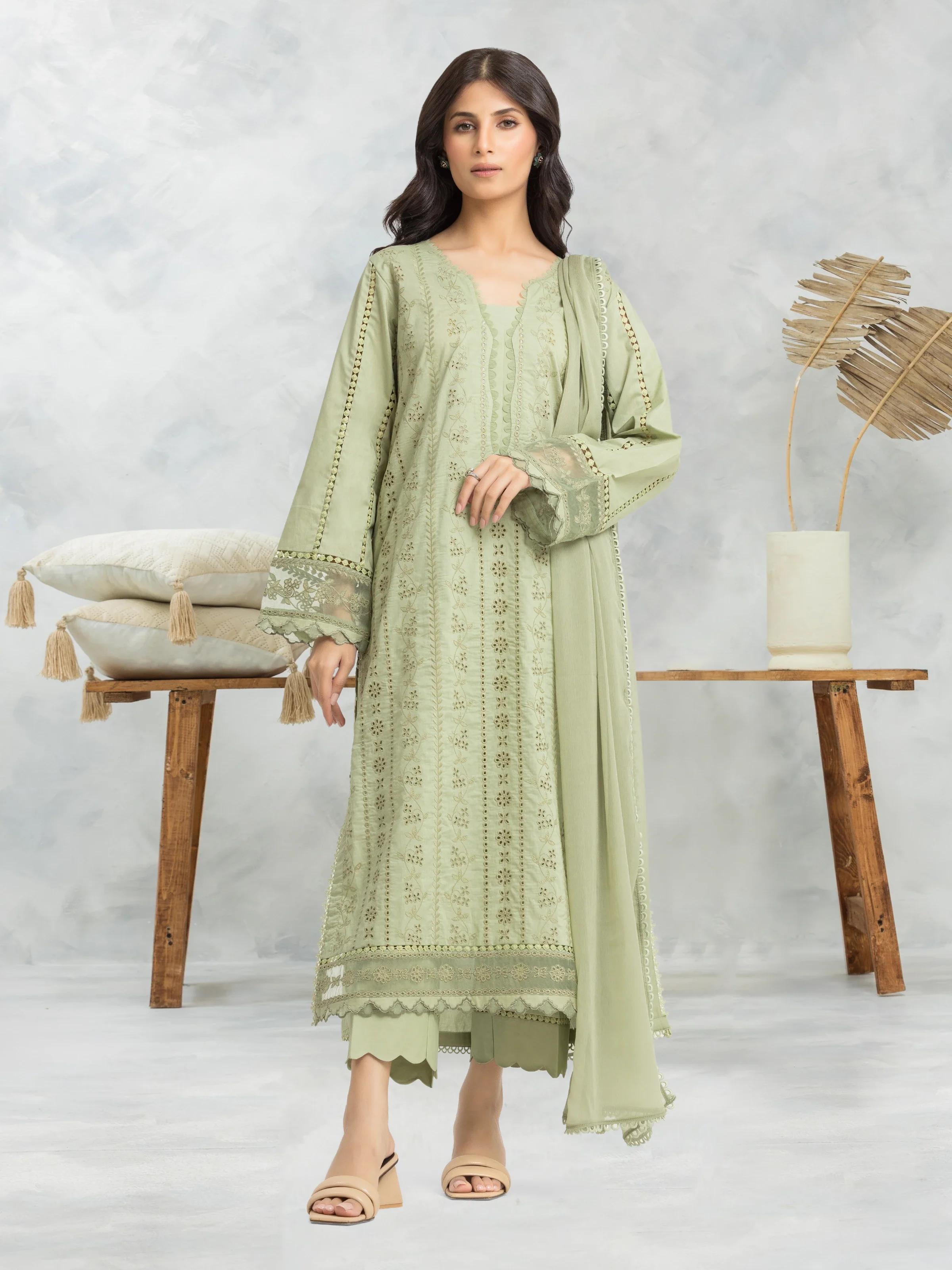 Unstitched Embroidered Cambric Suit - EWU24V2-28617-3P