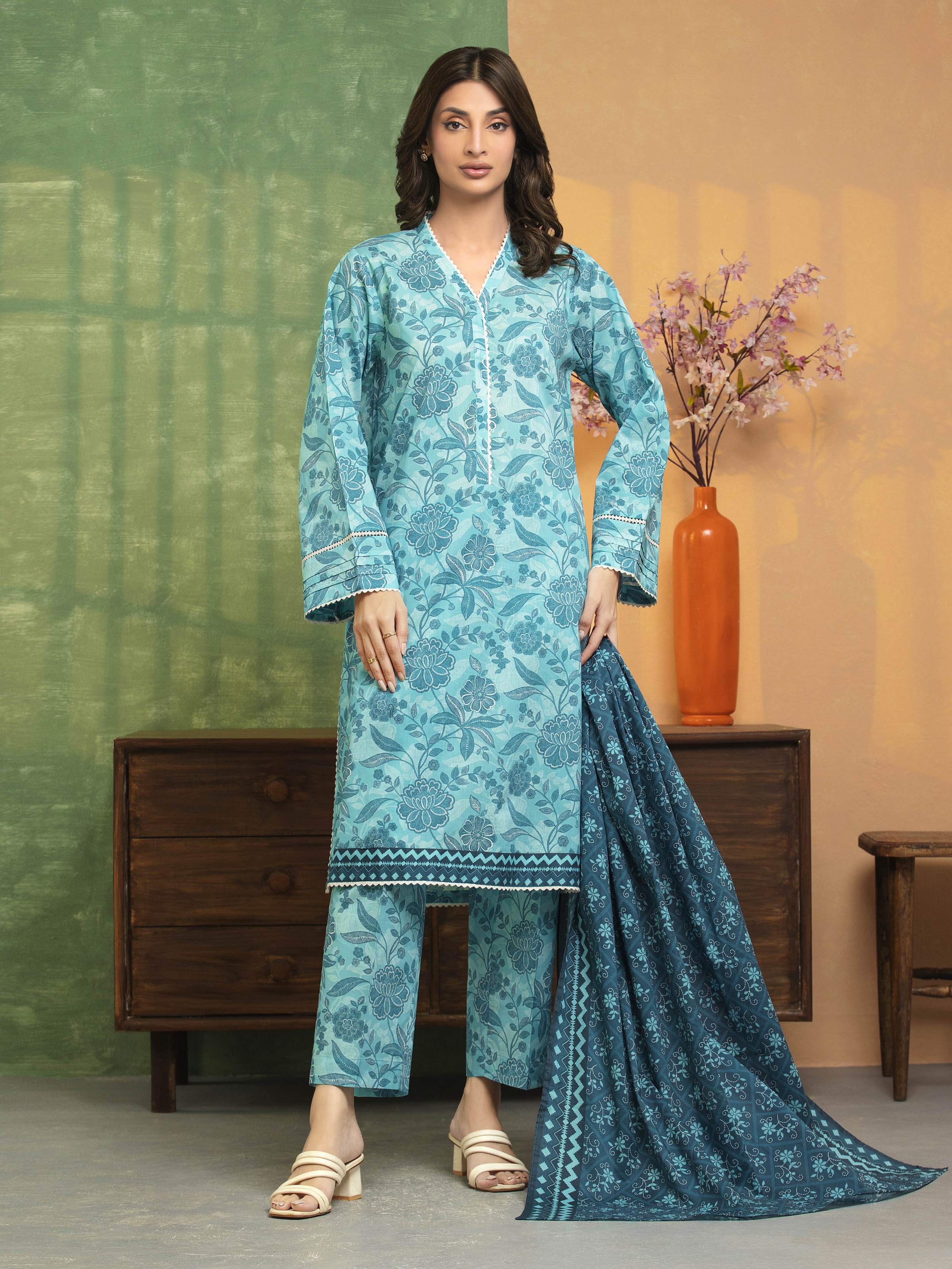 Unstitched Printed Lawn Suit - EWU5A1-35135-3P