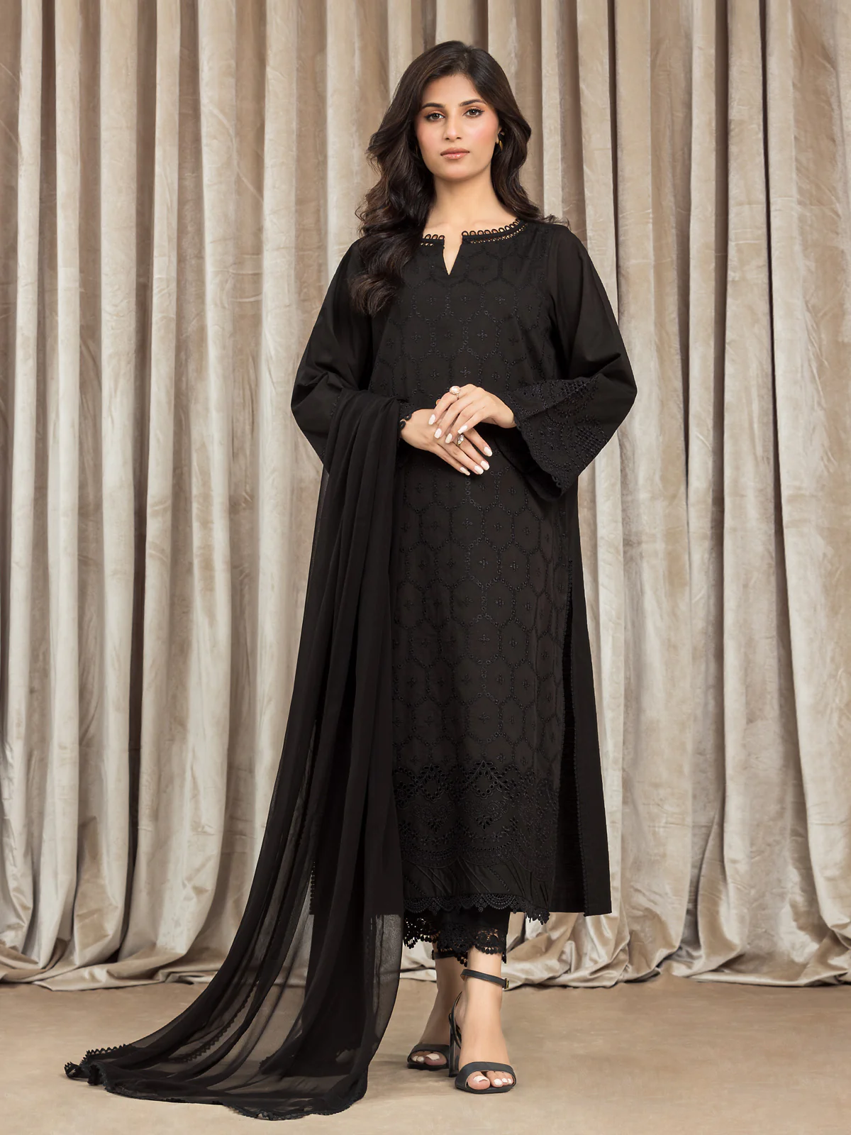 Unstitched Embroidered Cambric Suit - EWU24V2-30155-3P