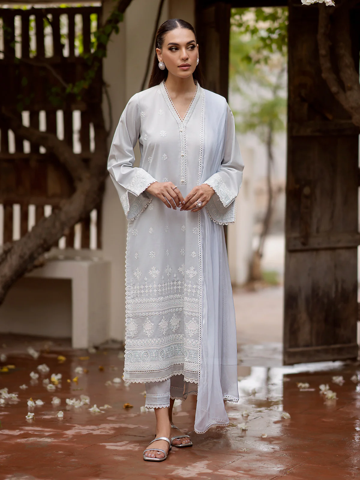 Unstitched Embroidered Cambric Suit - EWU24V2-28619-3P